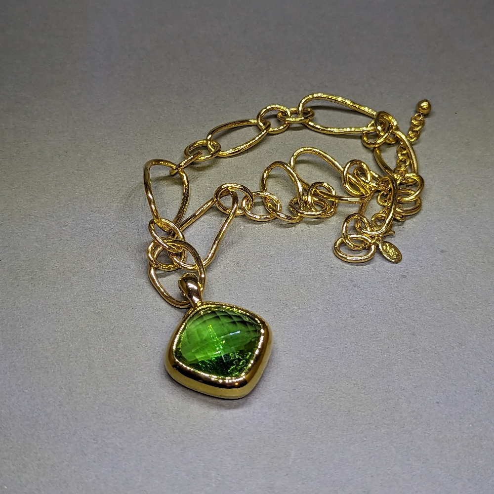 Vintage Joan Rivers Chic Necklace Gold Large Link Chain Green Emerald Signed